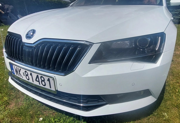Skoda Superb cena 63000 przebieg: 192000, rok produkcji 2016 z Warszawa małe 254